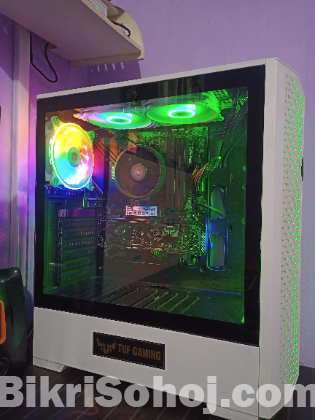 Only Pc Full fresh 5 month used